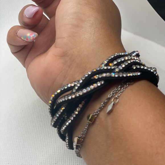 Leather bracelet or choker with heart charm and rhinestones. - Picture 8 of 10